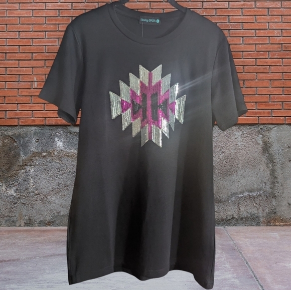 NWT Stwrling Kreek Black Graphic Tee with Pink and Silver Sequins Size Small - Picture 3 of 7
